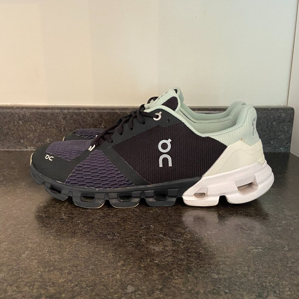 On Running Cloudflyer 4 Training Shoes - Size 10 - Picture 4 of 9